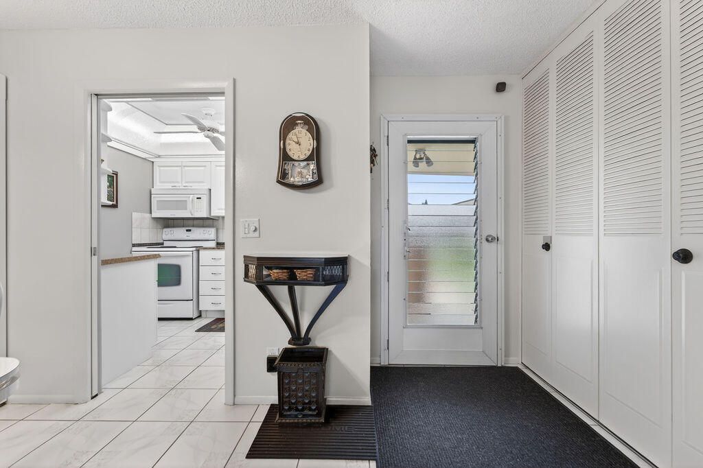 2971 W Crosley Drive, Unit F, West Palm Beach, FL 33415 Photo