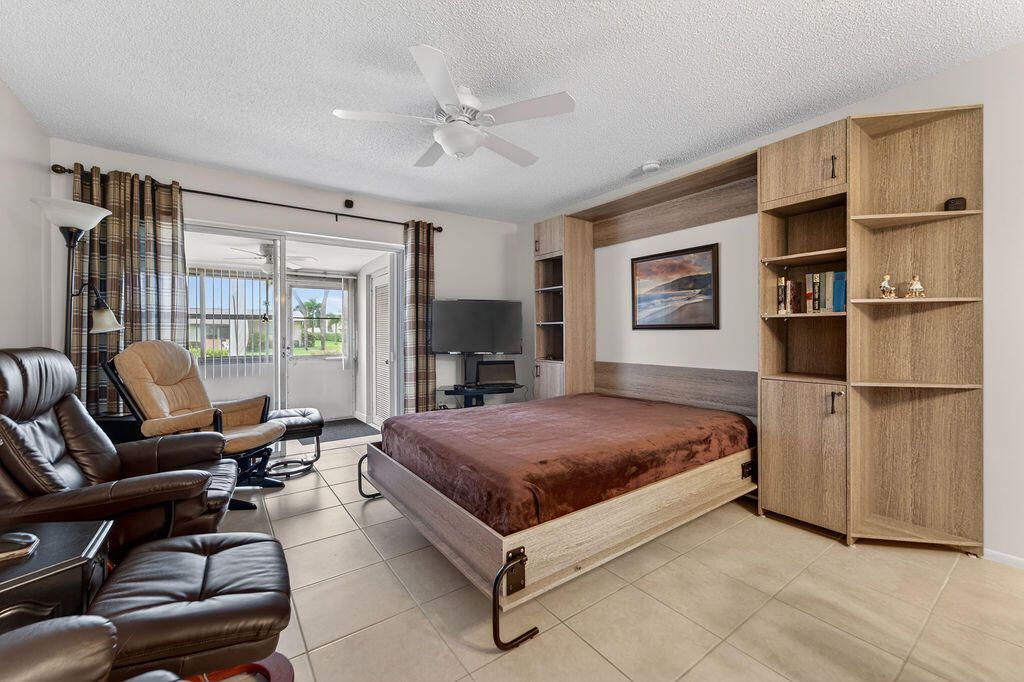 2971 W Crosley Drive, Unit F, West Palm Beach, FL 33415 Photo