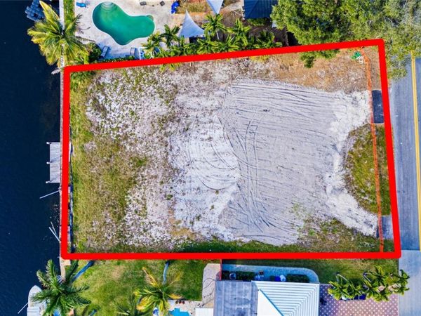 2501 Middle River Dr, Fort Lauderdale, FL 33305