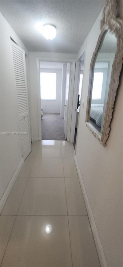 1985 S Ocean Dr, Unit 15H, Hallandale Beach, FL 33009 Photo