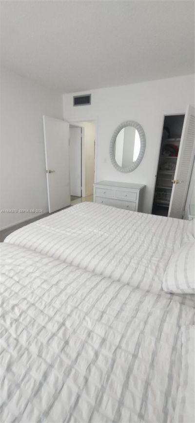 1985 S Ocean Dr, Unit 15H, Hallandale Beach, FL 33009 Photo