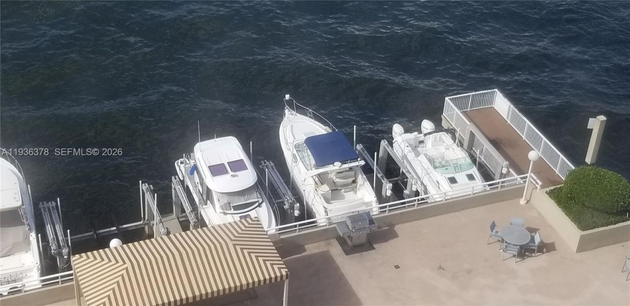 1985 S Ocean Dr, Unit 15H, Hallandale Beach, FL 33009 Photo