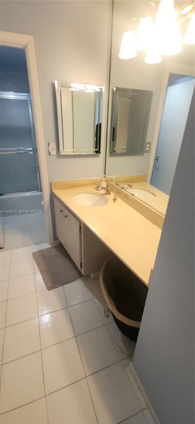 1985 S Ocean Dr, Unit 15H, Hallandale Beach, FL 33009 Photo