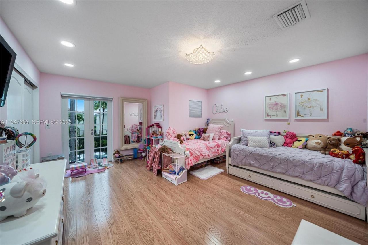 20920 NE 32nd Ave, Aventura, FL 33180 Photo