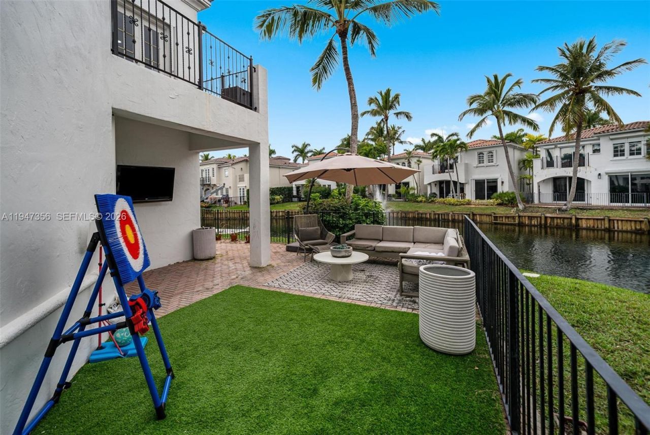 20920 NE 32nd Ave, Aventura, FL 33180 Photo