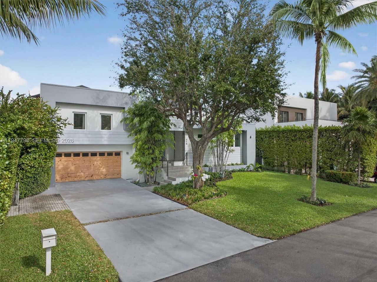 315 Palmwood Ln, Key Biscayne, FL 33149 Photo