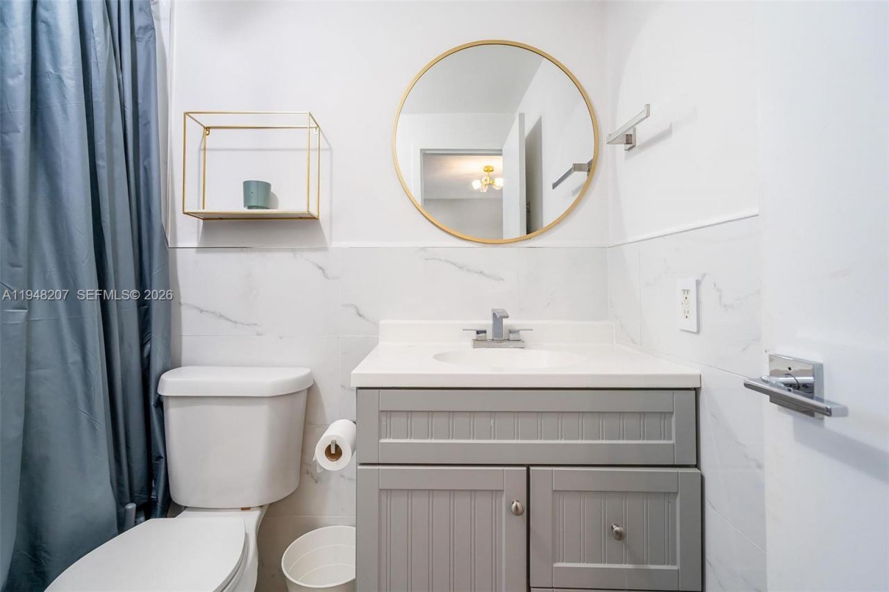 469 N Pine Island Rd, Unit B302, Plantation, FL 33324 Photo