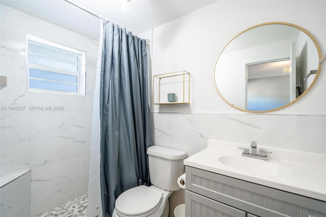 469 N Pine Island Rd, Unit B302, Plantation, FL 33324 Photo