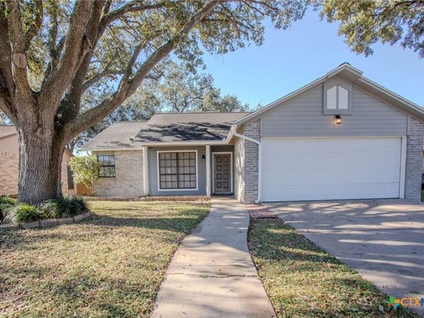 508 Queenswood Trail, Victoria, TX 77901