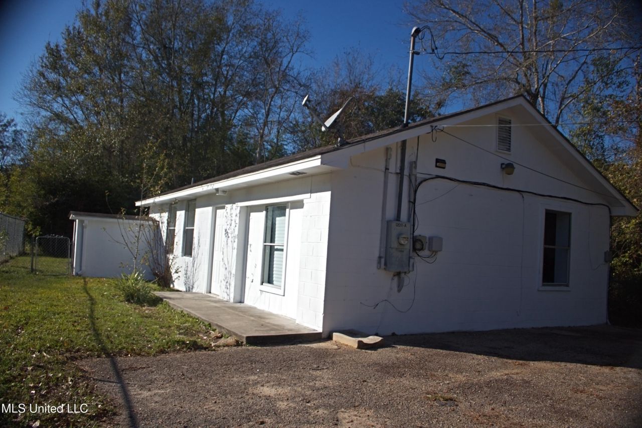 12011 Three Rivers Road, Gulfport, MS 39503 Main Photo