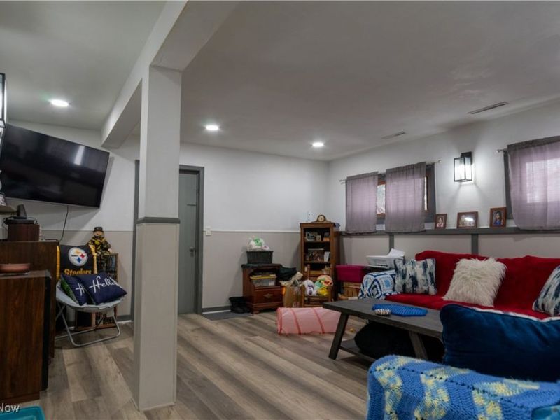 427 Catalina Drive, New Franklin, OH 44319 Photo 17