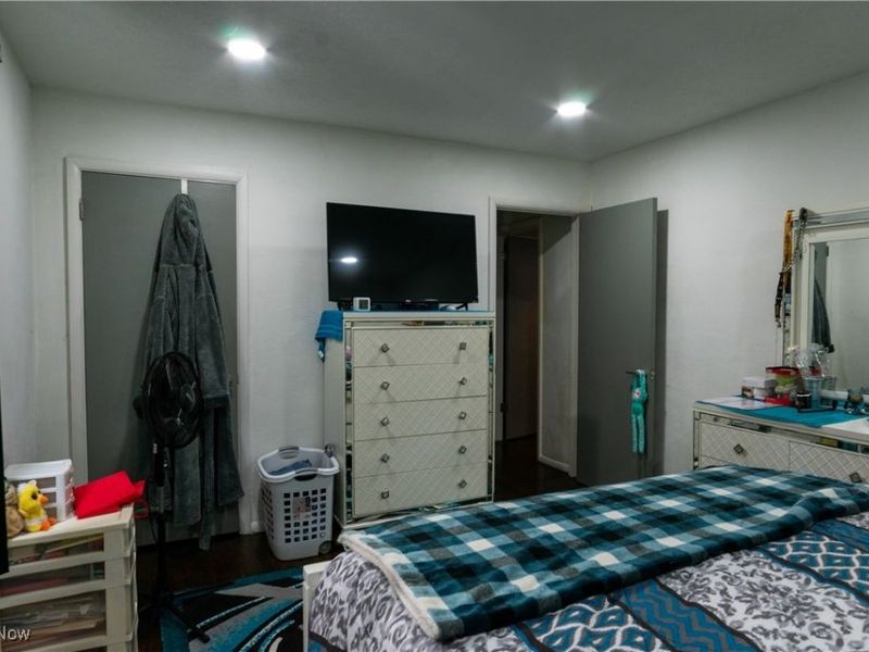 427 Catalina Drive, New Franklin, OH 44319 Photo 9