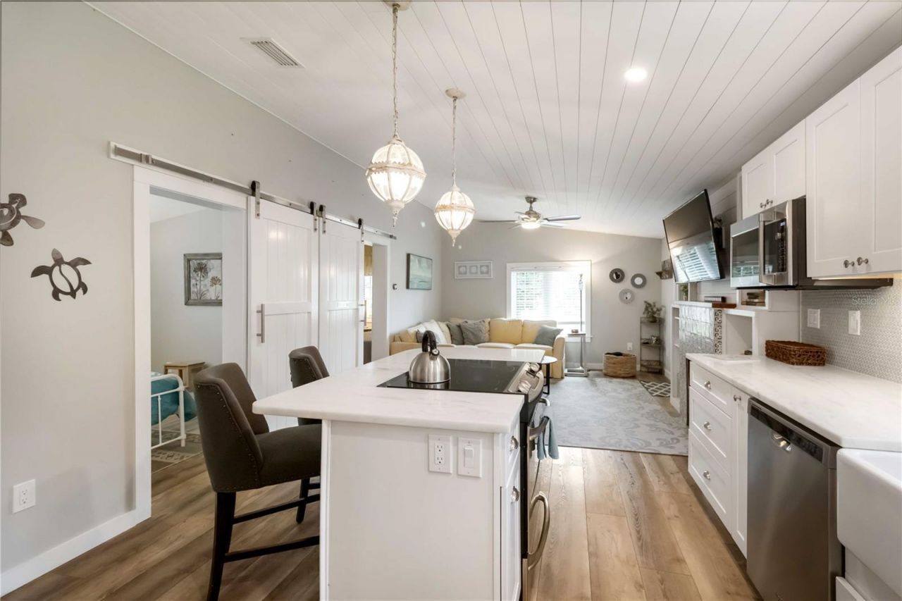 2537 Ashton Road, Sarasota, FL 34231 Photo
