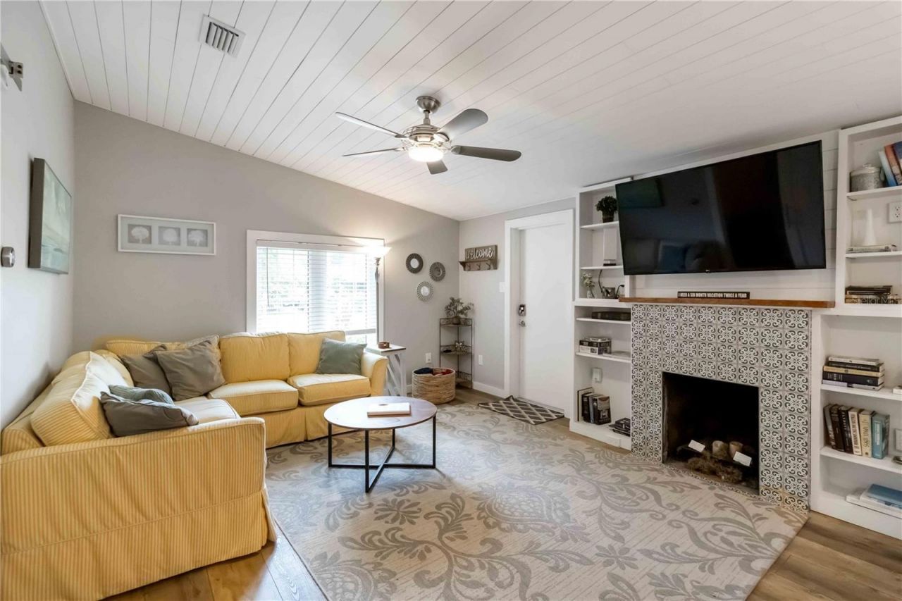2537 Ashton Road, Sarasota, FL 34231 Photo