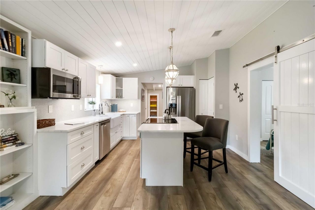2537 Ashton Road, Sarasota, FL 34231 Photo