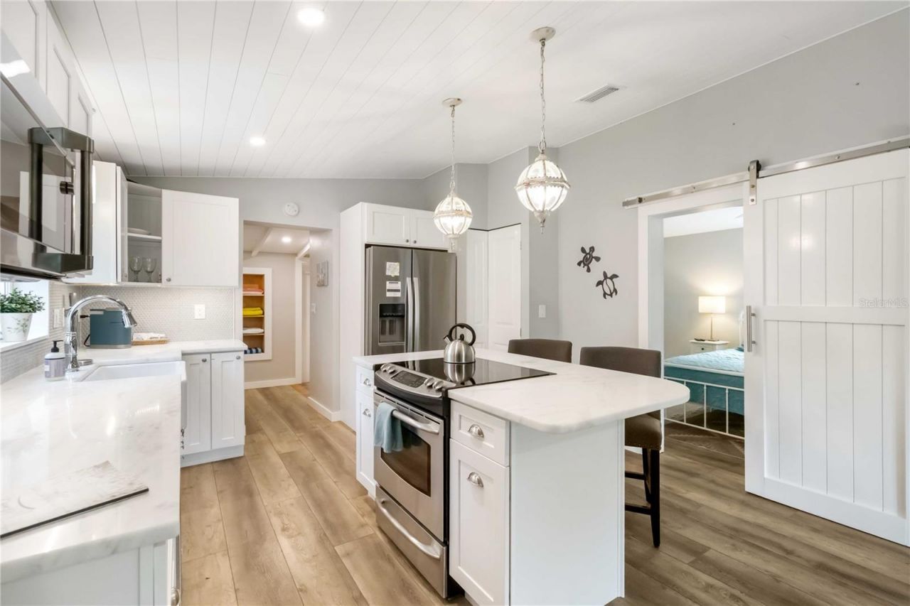 2537 Ashton Road, Sarasota, FL 34231 Photo