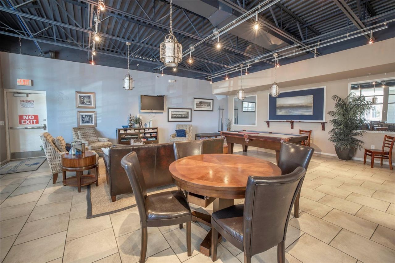 6036 Anchorage Way S, Saint Petersburg, FL 33712 Photo