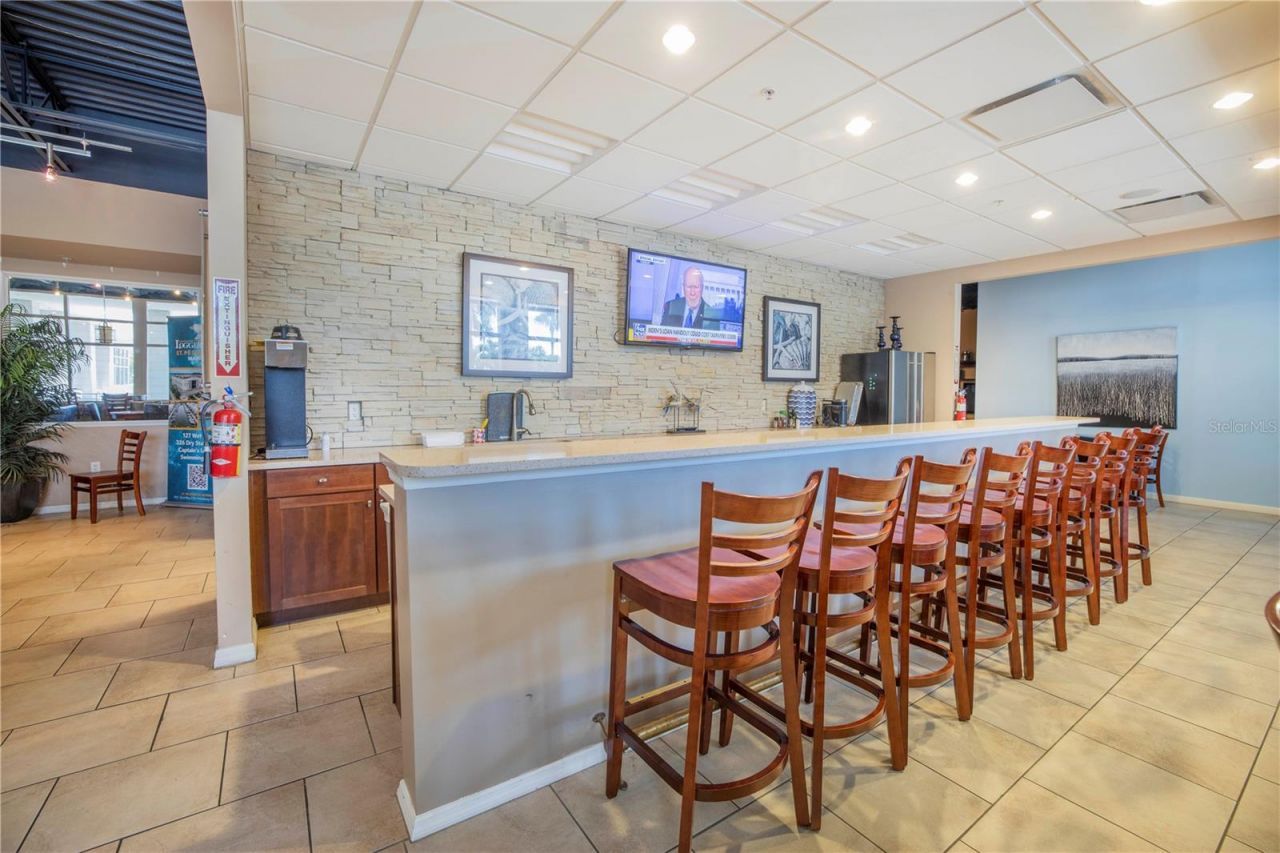 6036 Anchorage Way S, Saint Petersburg, FL 33712 Photo