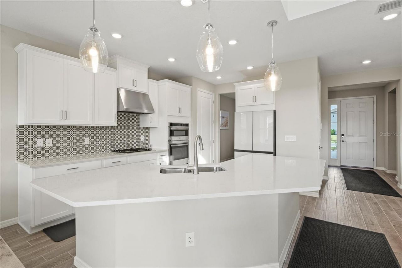 9312 Tequila Sunrise Drive, Sarasota, FL 34241 Photo