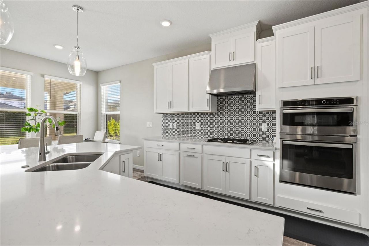 9312 Tequila Sunrise Drive, Sarasota, FL 34241 Photo
