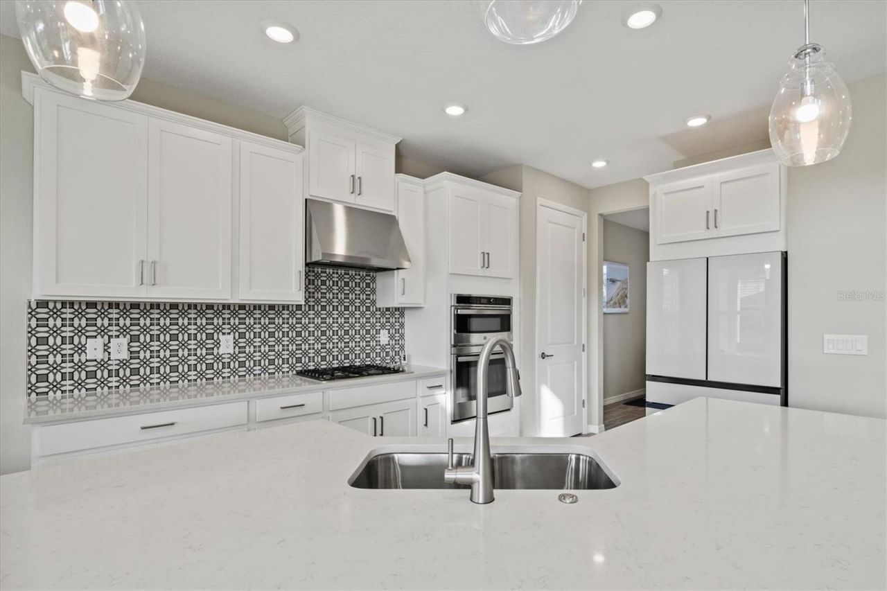 9312 Tequila Sunrise Drive, Sarasota, FL 34241 Photo