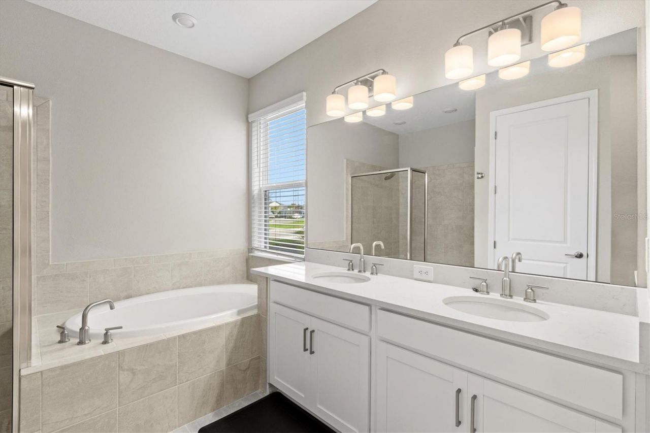 9312 Tequila Sunrise Drive, Sarasota, FL 34241 Photo
