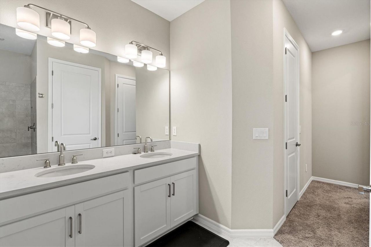 9312 Tequila Sunrise Drive, Sarasota, FL 34241 Photo