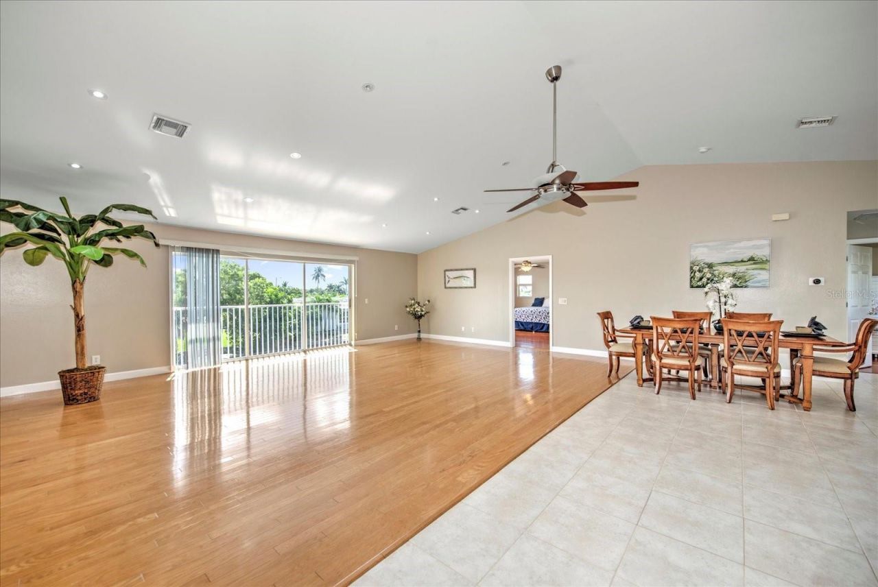 4424 N Canal Circle, North Fort Myers, FL 33903 Photo