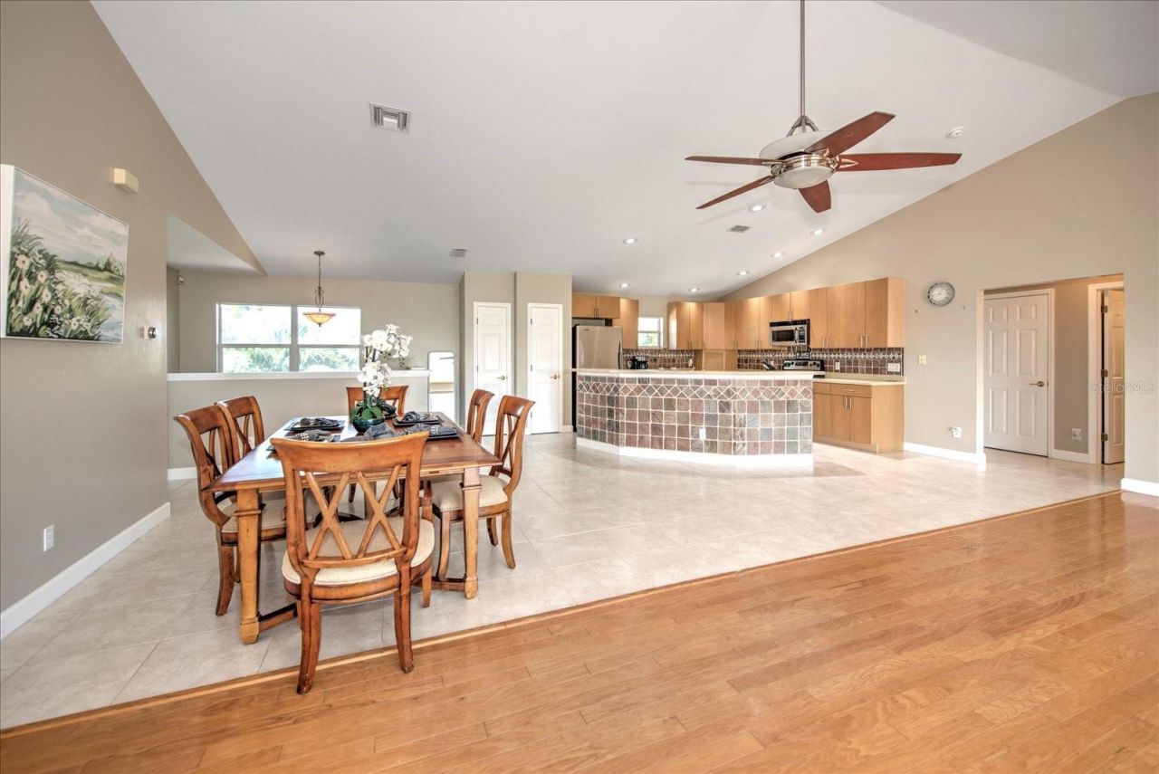 4424 N Canal Circle, North Fort Myers, FL 33903 Photo