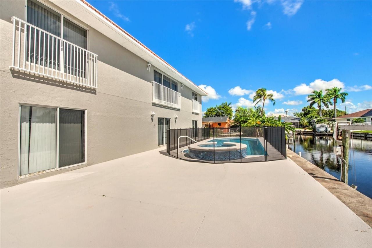 4424 N Canal Circle, North Fort Myers, FL 33903 Photo