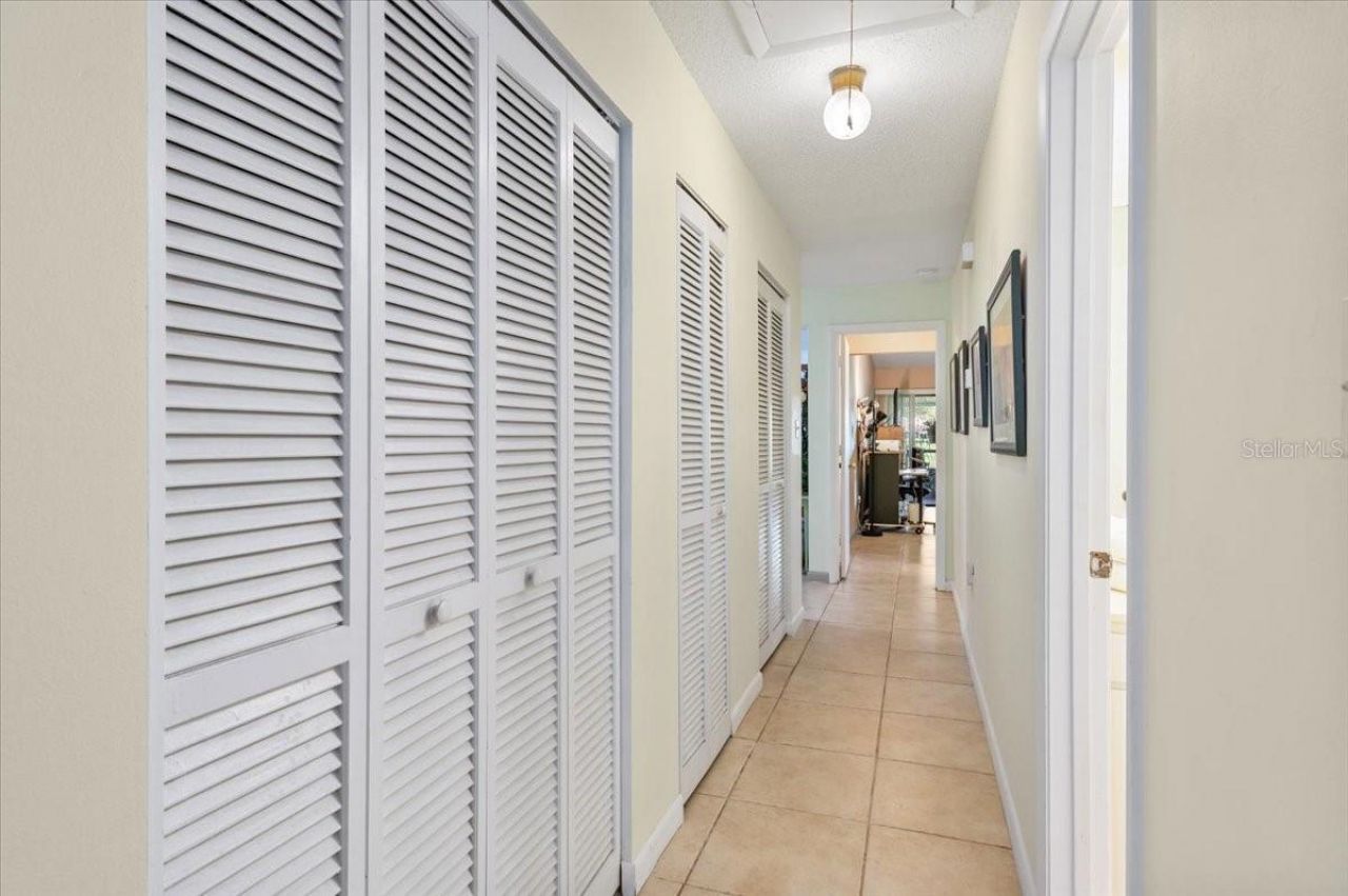 5905 La Vista Lane, Bradenton, FL 34210 Photo