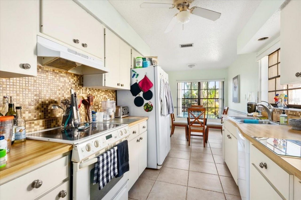 5905 La Vista Lane, Bradenton, FL 34210 Photo