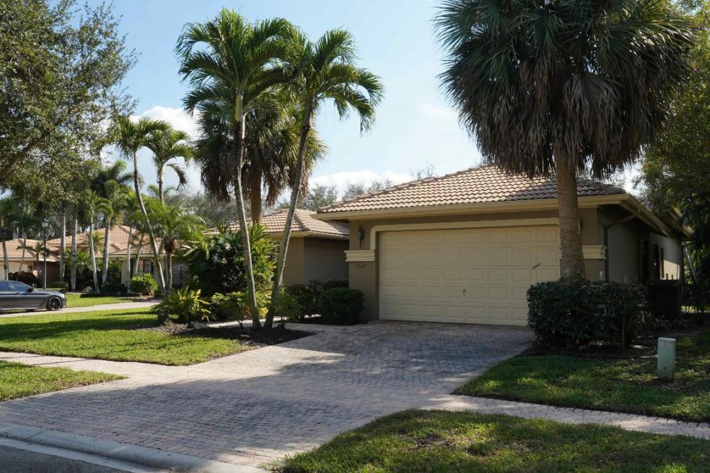 7518 Via Grande, Boynton Beach, FL 33437 Photo