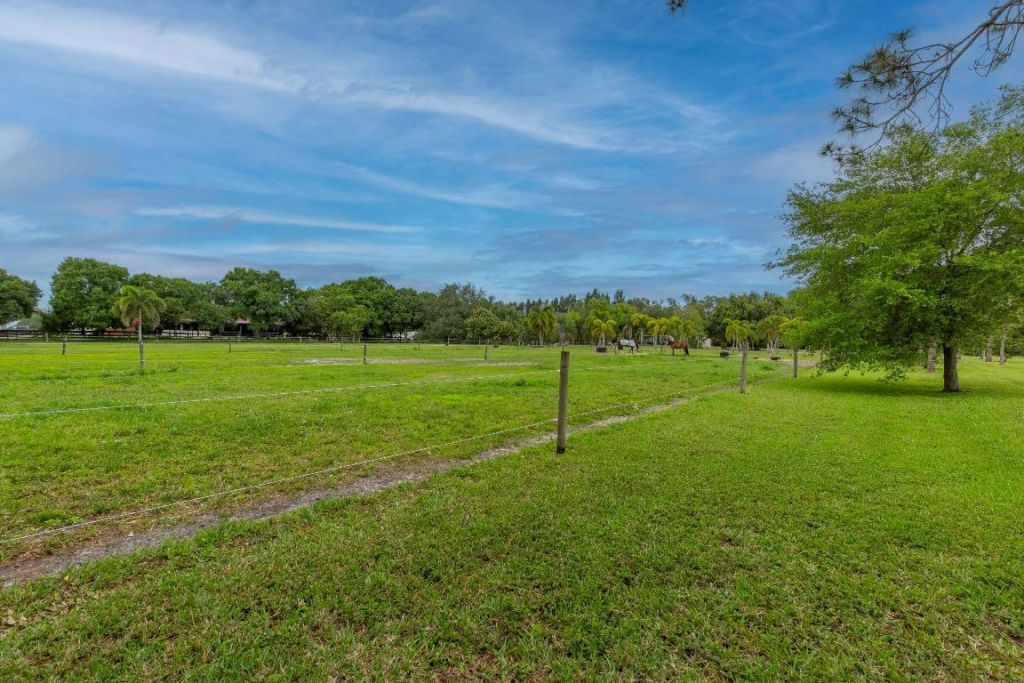 16639 Hollow Tree Lane, Wellington, FL 33470 Photo