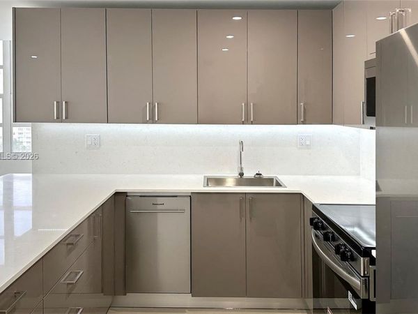 2750 NE 183rd St, Unit 1109, Aventura, FL 33160