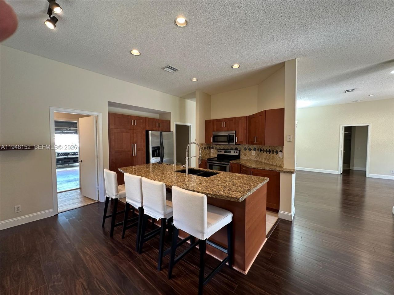 4192 Laurel Ridge Cir, Unit 4192, Weston, FL 33331 Photo
