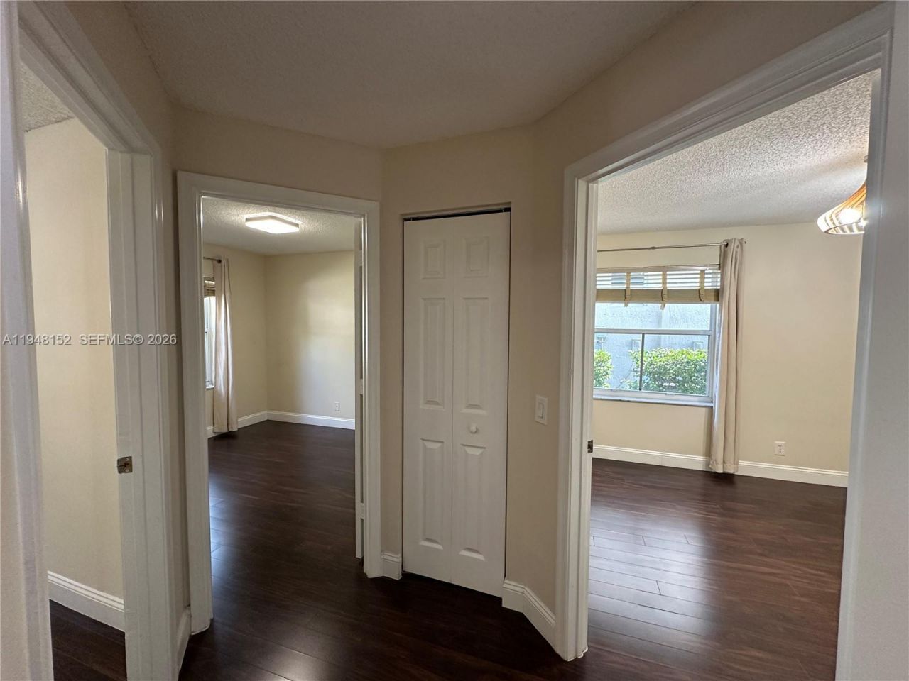 4192 Laurel Ridge Cir, Unit 4192, Weston, FL 33331 Photo