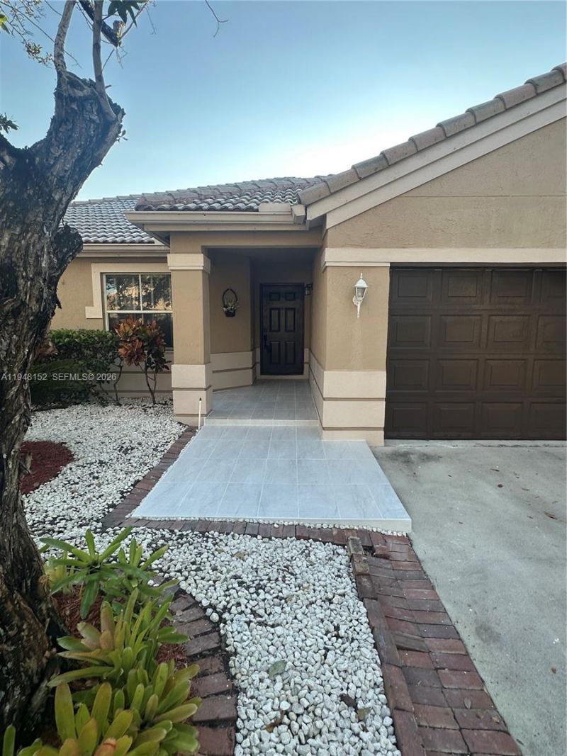4192 Laurel Ridge Cir, Unit 4192, Weston, FL 33331 Photo