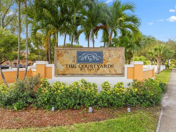 6900 SW 39th St, Unit 208J, Davie, FL 33314