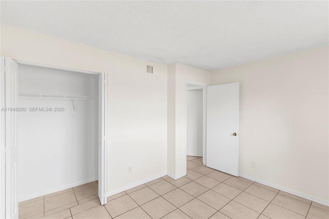 6900 SW 39th St, Unit 208J, Davie, FL 33314 Photo