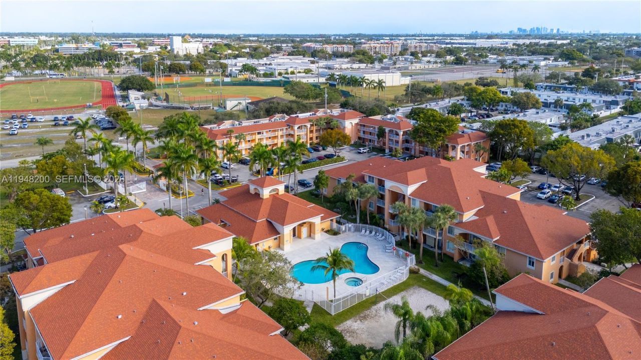 6900 SW 39th St, Unit 208J, Davie, FL 33314 Photo