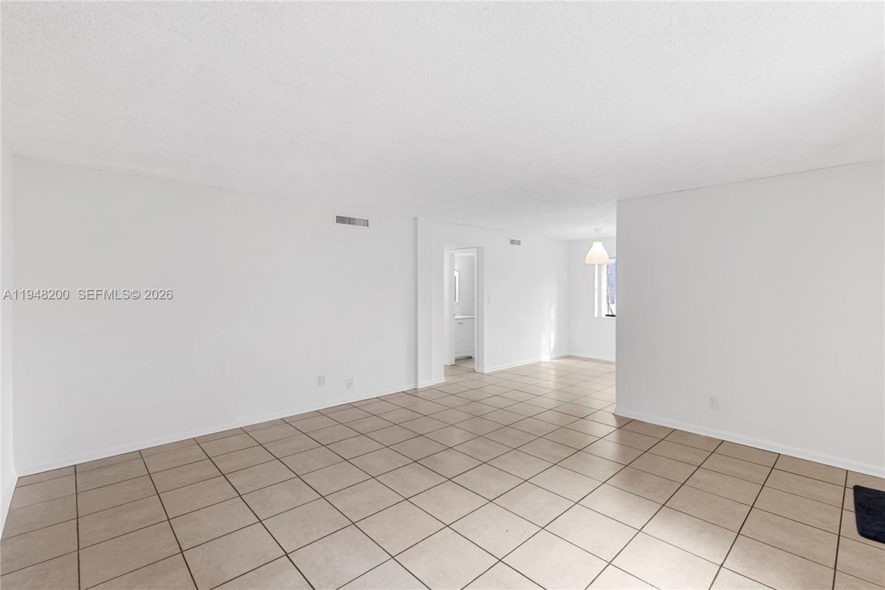 6900 SW 39th St, Unit 208J, Davie, FL 33314 Photo