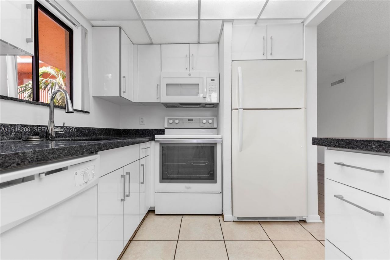 6900 SW 39th St, Unit 208J, Davie, FL 33314 Photo