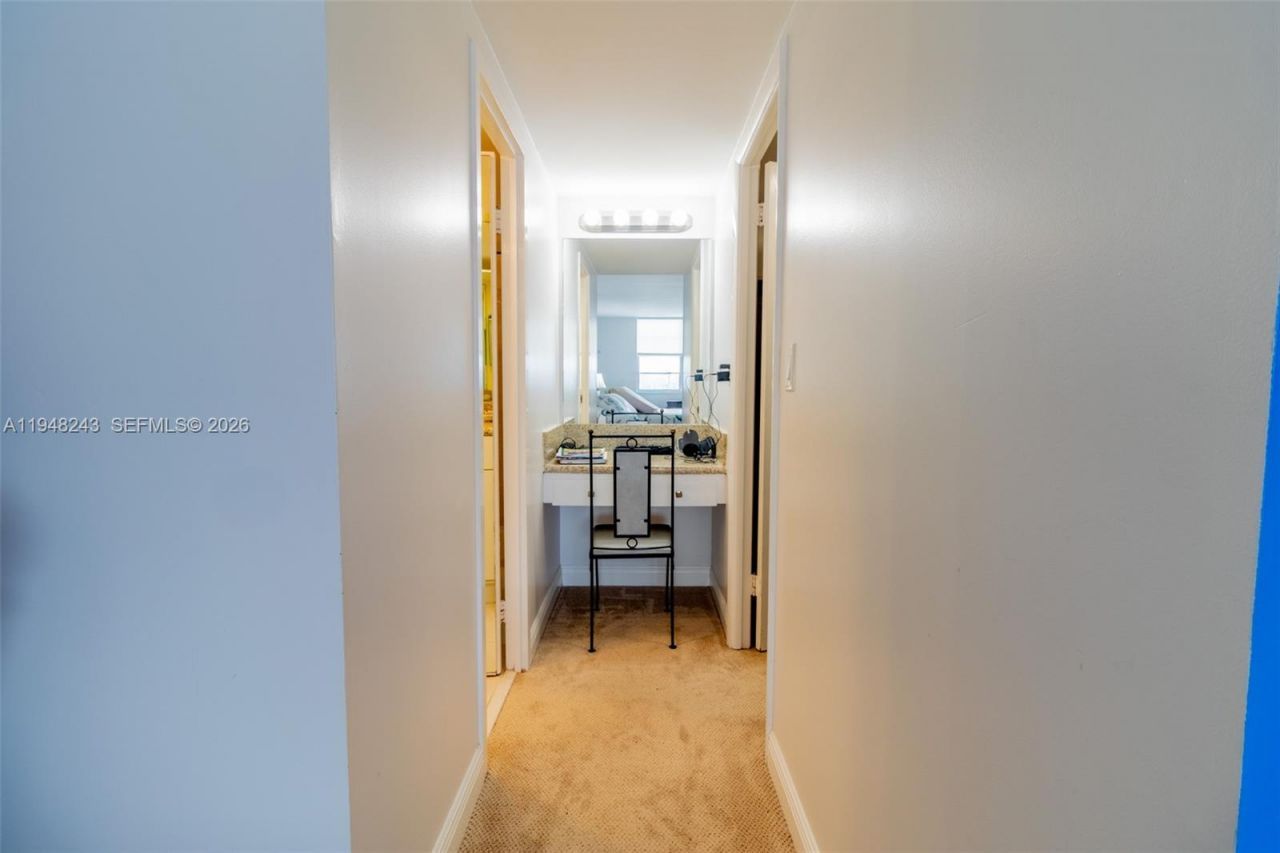 250 174th St, Unit 1118, Sunny Isles Beach, FL 33160 Photo