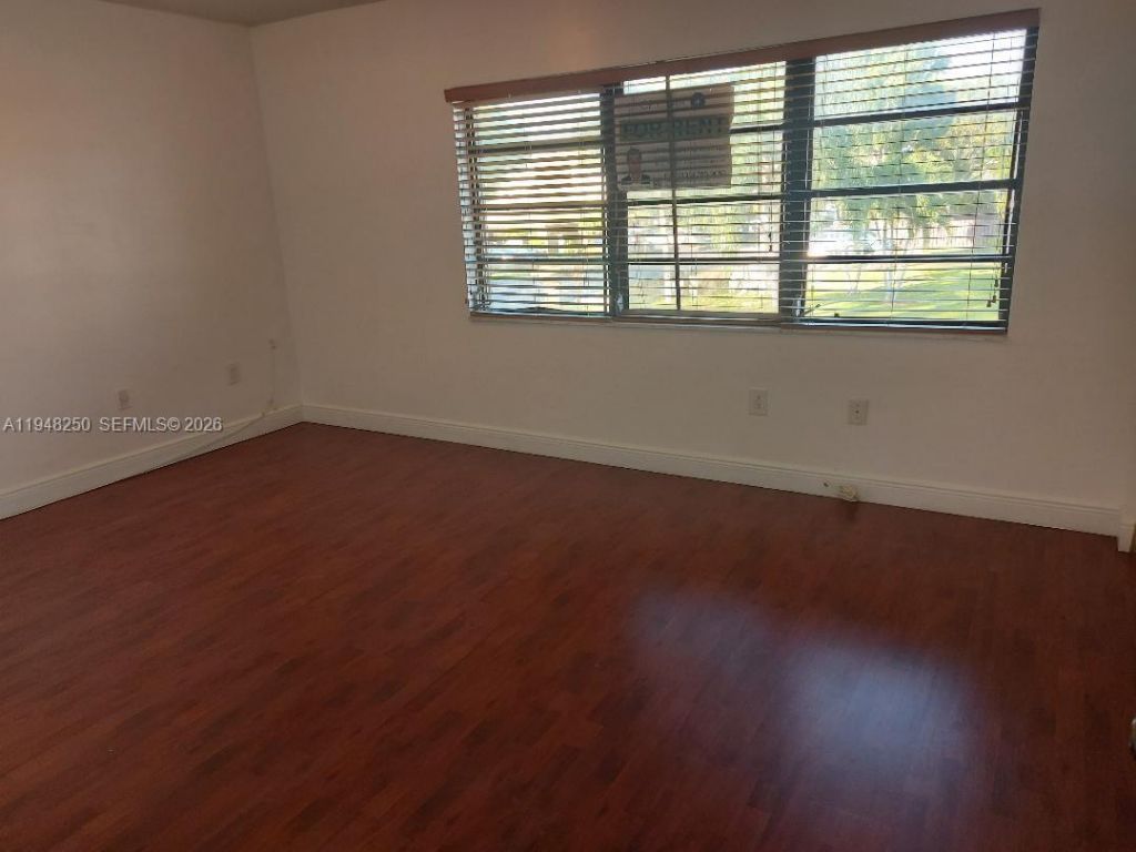 20033 NE 2nd Pl, Miami, FL 33179 Photo