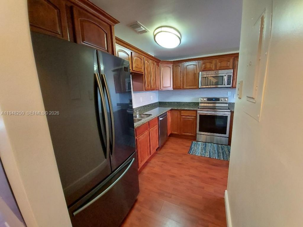 20033 NE 2nd Pl, Miami, FL 33179 Photo