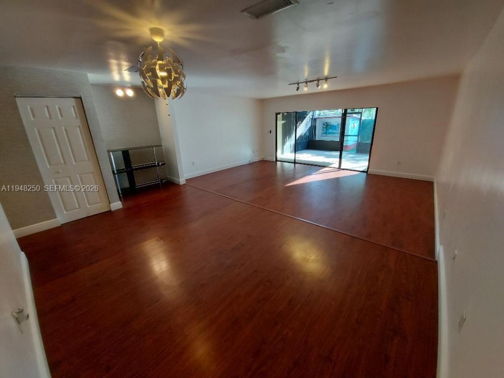 20033 NE 2nd Pl, Miami, FL 33179 Photo