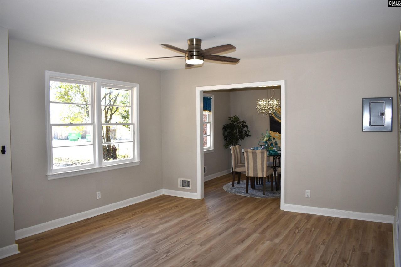 813 Greenlawn Drive Photo 15