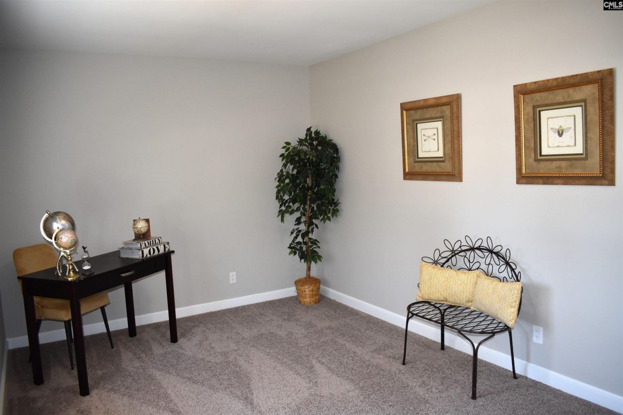 813 Greenlawn Drive Photo 30