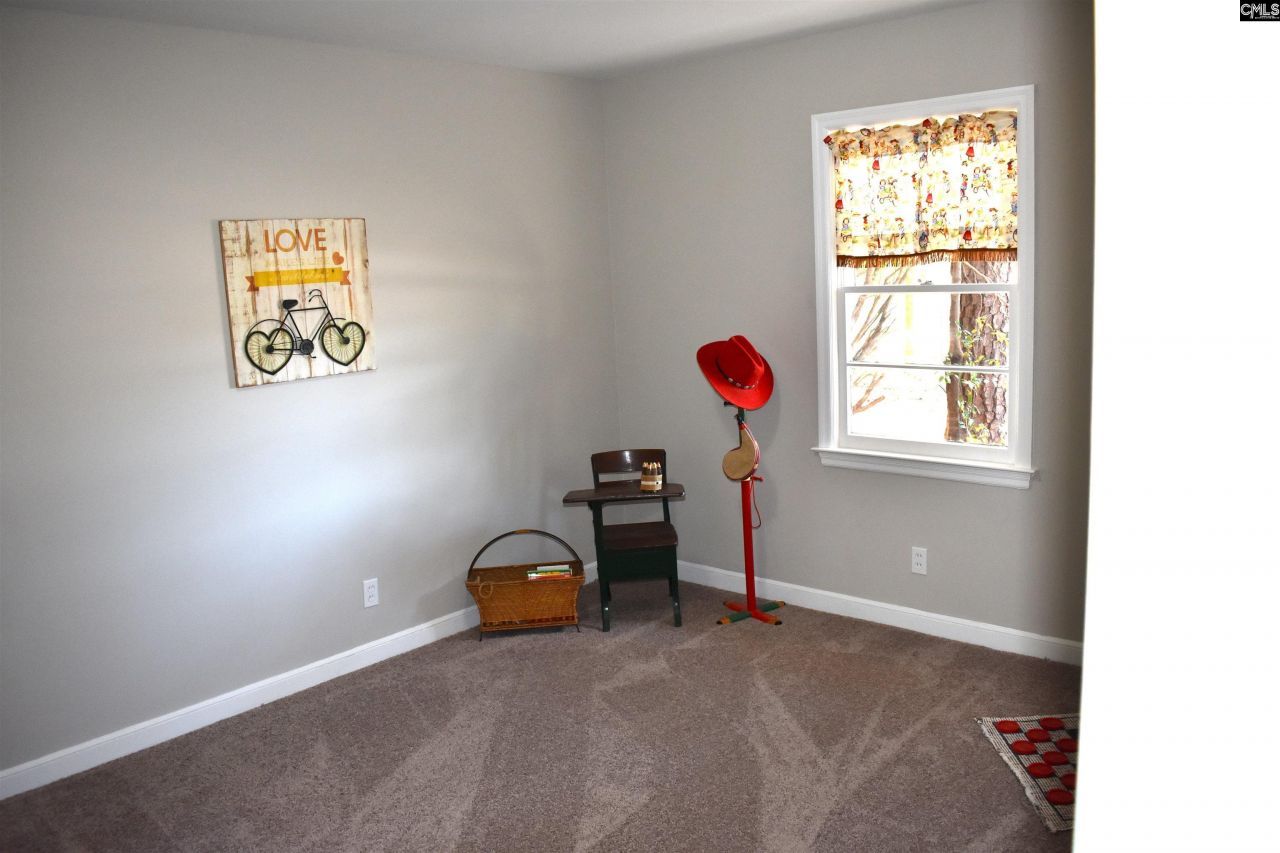 813 Greenlawn Drive Photo 33